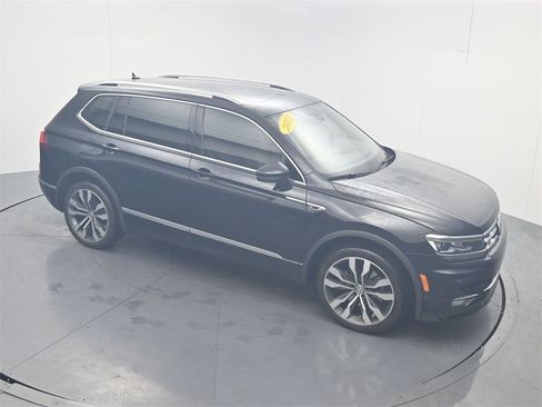 Used 2021 Volkswagen Tiguan SEL Premium R-Line image 44