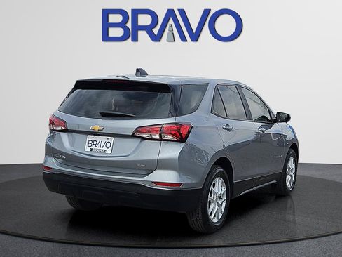 Used 2024 Chevrolet Equinox LS AWD/4WD image 4