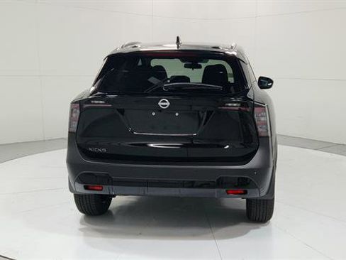 Certified 2026 Nissan Kicks SV FWD image 7