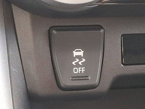 Used 2025 Toyota RAV4 XLE image 25