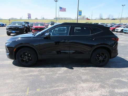Used 2024 Chevrolet Blazer LT w/ Convenience Package image 2
