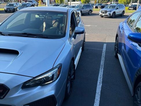 Used 2019 Subaru WRX STI AWD/4WD image 6