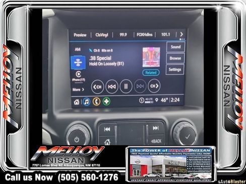 Used 2024 GMC Terrain SLT image 22