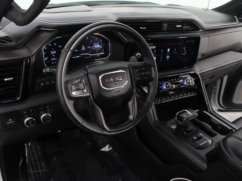Used 2025 GMC Sierra 1500 AT4X image 11