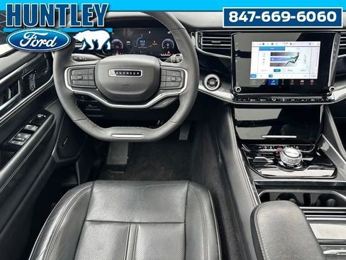 Used 2022 Jeep Wagoneer Series I w/ Premium Group I image 20