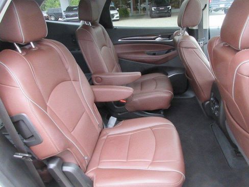 Used 2021 Buick Enclave Avenir w/ Avenir Technology Package image 14