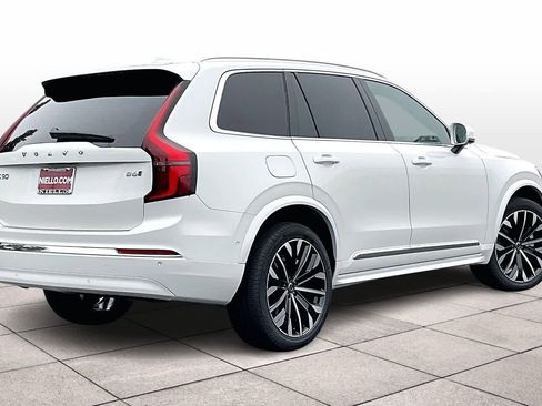 New 2026 Volvo XC90 B6 Plus w/ Protection Package Premier image 4