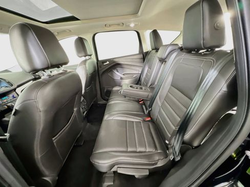 Used 2017 Ford Escape Titanium image 25