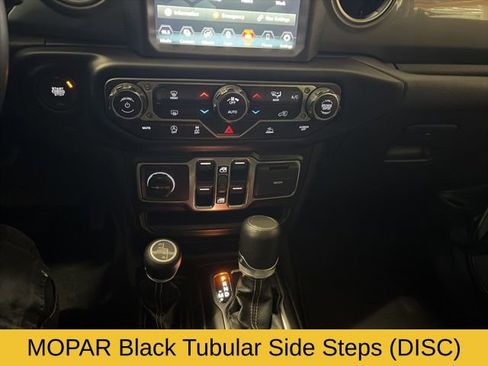 Used 2023 Jeep Gladiator Overland image 27