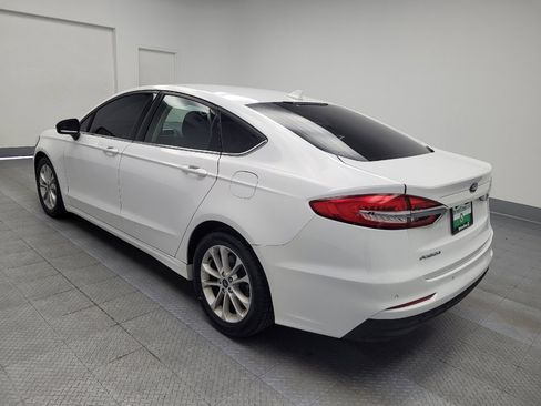 Used 2020 Ford Fusion SE image 5