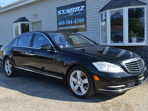 Used 2010 Mercedes-Benz S 550 S 550 4MATIC Sedan 4D image 7