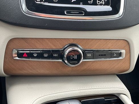 Used 2022 Volvo XC90 T8 Inscription Expression image 22