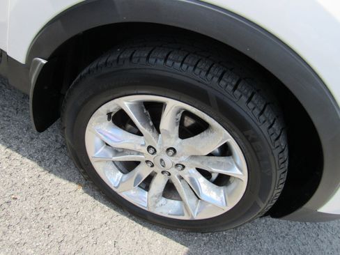 Used 2015 Ford Explorer Limited w/ Equipment Group 301A AWD/4WD image 11