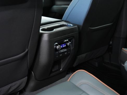 New 2026 GMC Yukon XL AT4 w/ AT4 Premium Plus Package AWD/4WD image 23