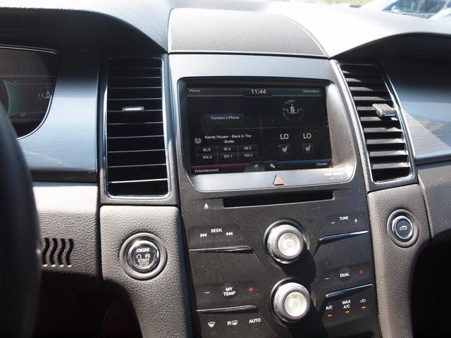 Used 2015 Ford Taurus SEL w/ Equipment Group 201A FWD image 10