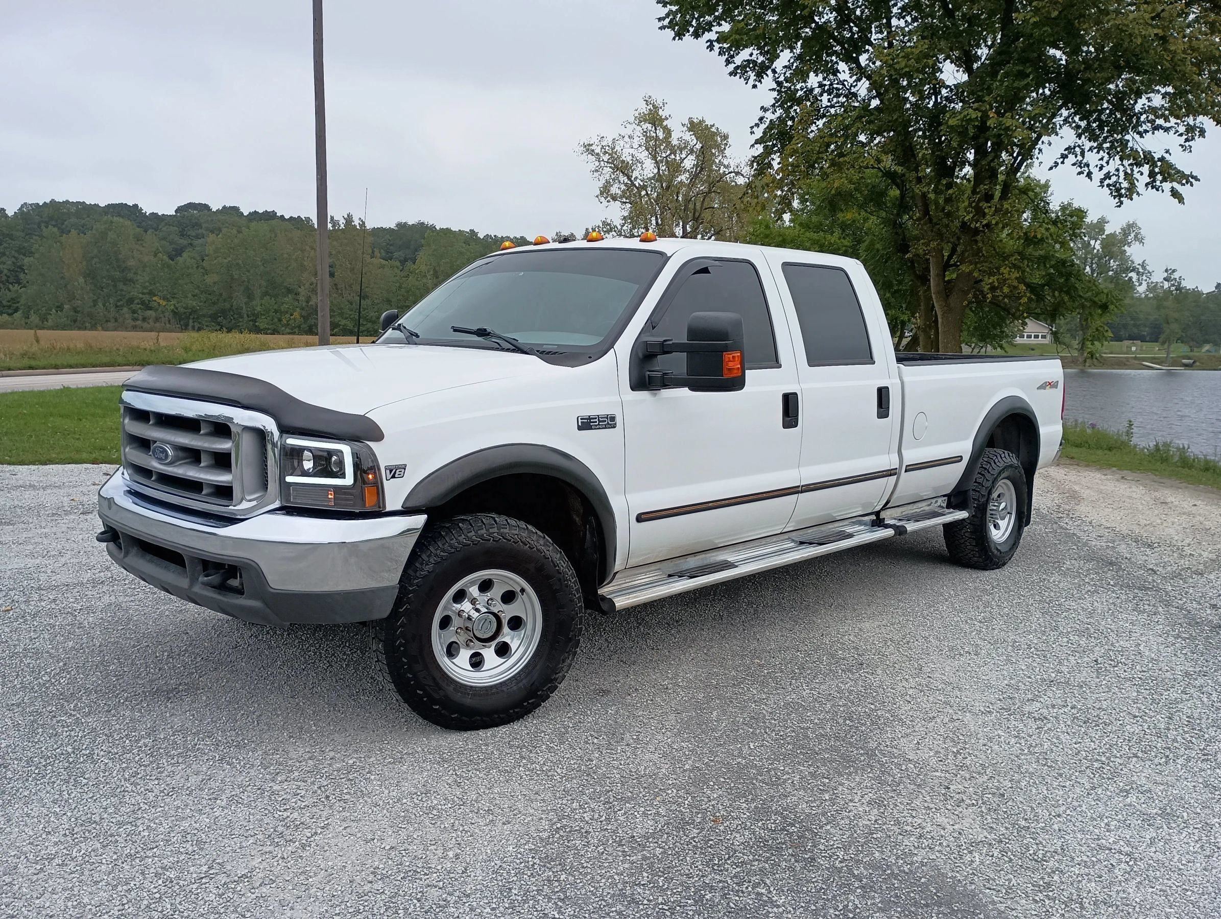 Used 1999 Ford F350 4x4 Crew Cab Super Duty image 3