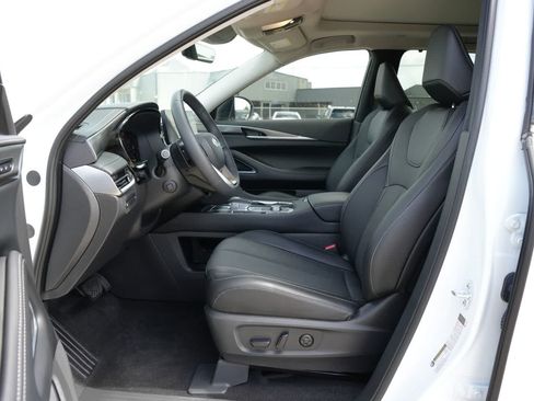 Used 2026 INFINITI QX60 Luxe w/ Cargo Package FWD image 17