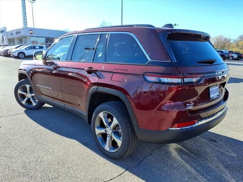 New 2025 Jeep Grand Cherokee Limited image 6