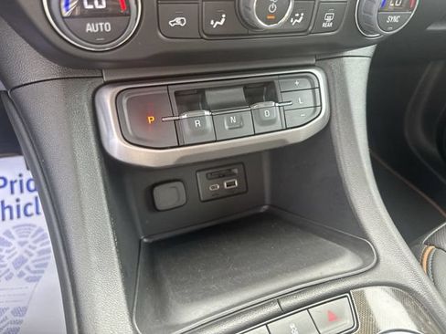 Used 2023 GMC Acadia AT4 w/ Technology Package AWD/4WD image 16