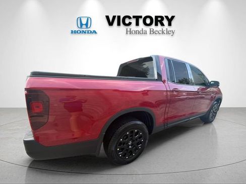 Certified 2024 Honda Ridgeline Black Edition image 5