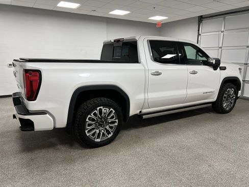 Used 2024 GMC Sierra 1500 Denali Ultimate image 13