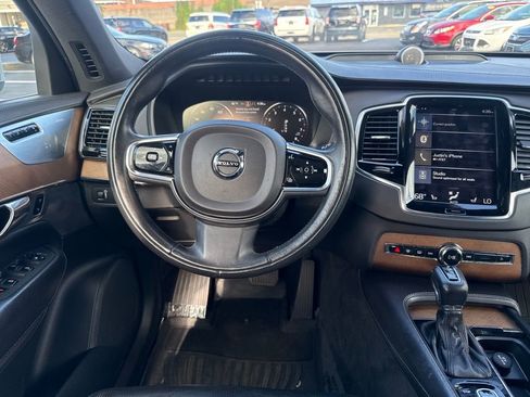 Used 2016 Volvo XC90 T6 Inscription w/ Vision Package image 15