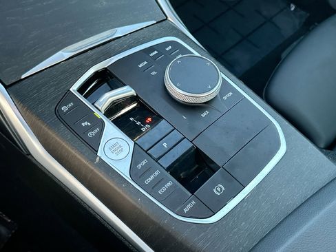 Used 2024 BMW 330i xDrive Sedan w/ Convenience Package image 15