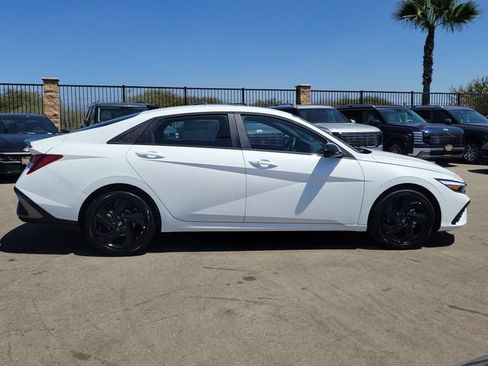New 2026 Hyundai Elantra SEL Sport FWD image 31