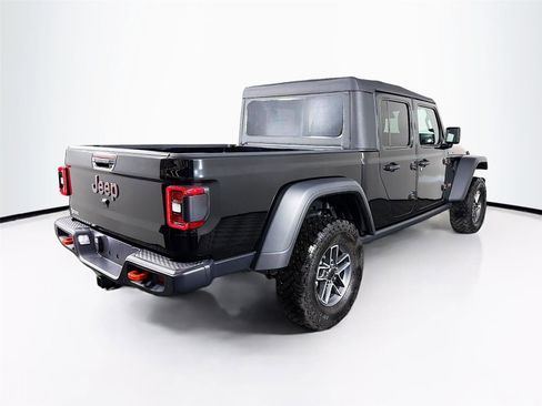Used 2026 Jeep Gladiator Mojave w/ Safety Group AWD/4WD image 7