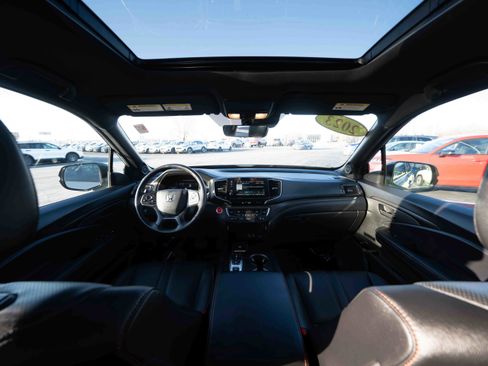 Certified 2024 Honda Passport TrailSport image 19