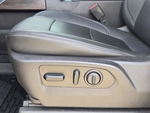 Used 2021 GMC Sierra 1500 SLT image 19