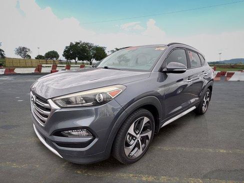 Used 2017 Hyundai Tucson Limited w/ Limited Ultimate Package 03 FWD image 5