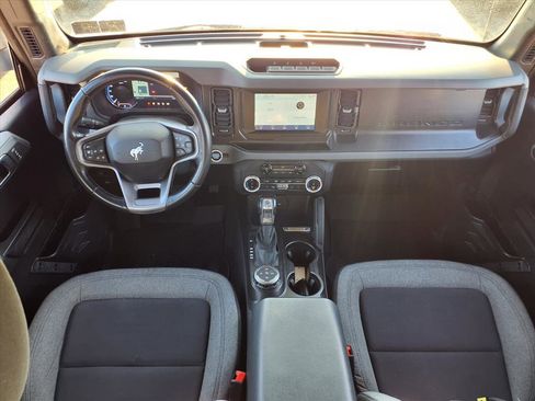 Used 2022 Ford Bronco Big Bend w/ Sasquatch Package image 11