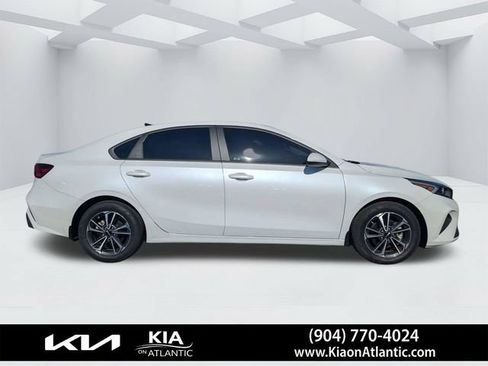 Used 2024 Kia Forte LXS FWD image 2
