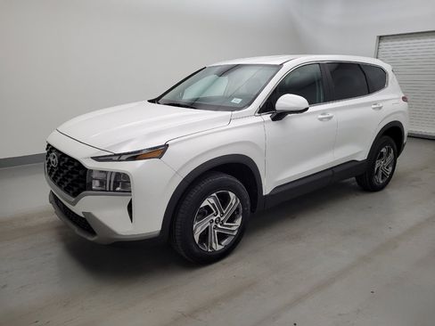 Used 2023 Hyundai Santa Fe SE w/ Cargo Package AWD/4WD image 2