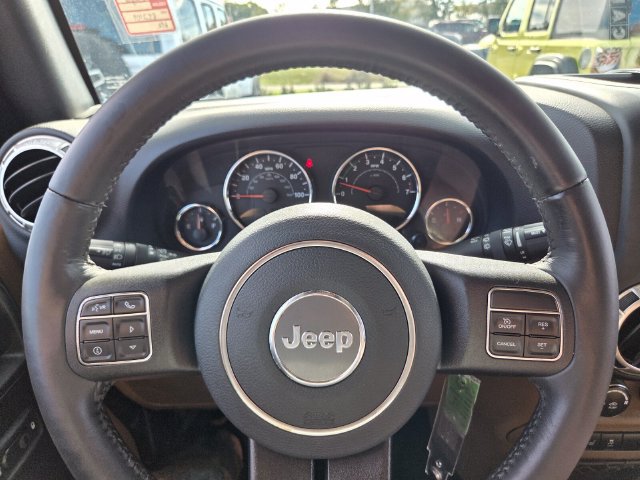 Certified 2018 Jeep Wrangler Unlimited Rubicon w/ Connectivity Group AWD/4WD image 25