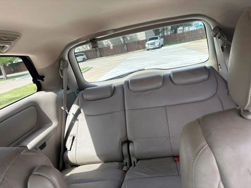 Used 2004 Toyota Sienna LE image 8