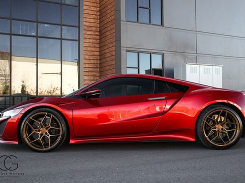 Used 2017 Acura NSX Coupe 2D image 12