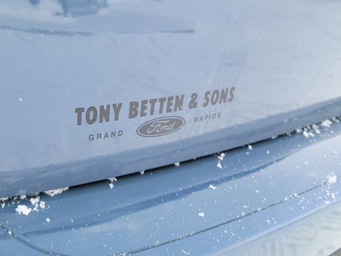 Used 2023 Ford Escape ST-Line Select w/ Tech Pack #2 image 7