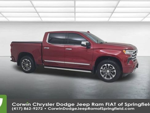 Used 2023 Chevrolet Silverado 1500 High Country w/ Technology Package image 2