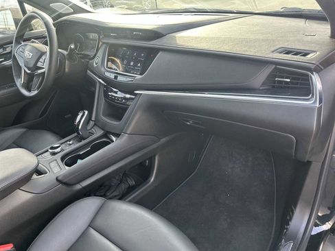 Certified 2025 Cadillac XT5 Premium Luxury image 30