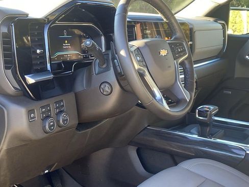 Certified 2024 Chevrolet Silverado 1500 LTZ image 10