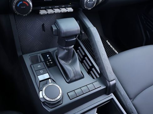 Certified 2024 Toyota Tacoma SR image 28