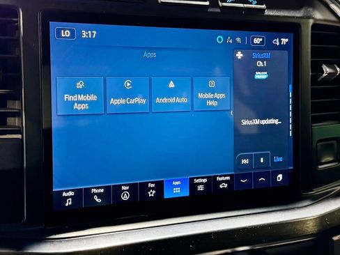 Used 2023 Ford F250 Lariat w/ Chrome Package image 17