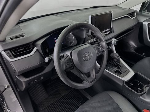 Certified 2023 Toyota RAV4 LE image 9