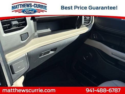 Certified 2024 Ford Expedition Platinum image 26