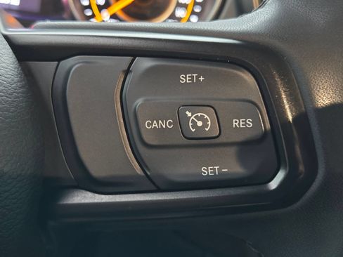 Used 2023 Jeep Wrangler Unlimited Sport AWD/4WD image 27
