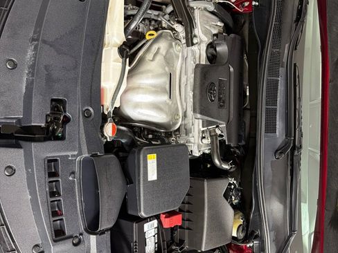 Used 2016 Toyota Camry LE FWD image 23