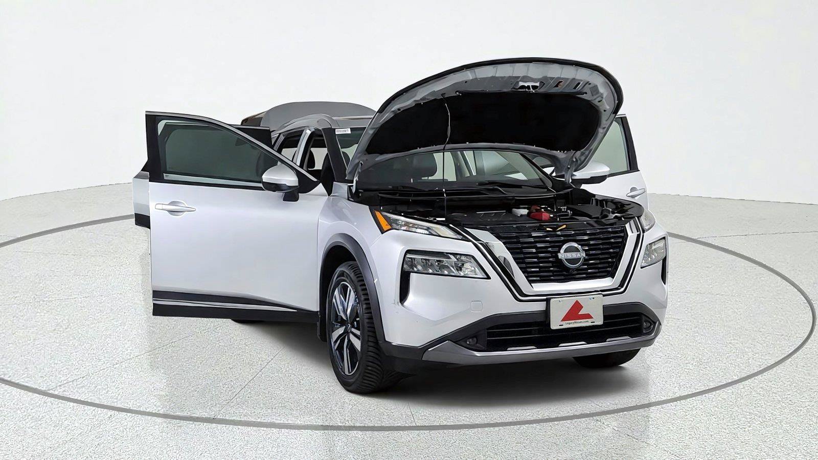 Used 2022 Nissan Rogue SL AWD/4WD image 9