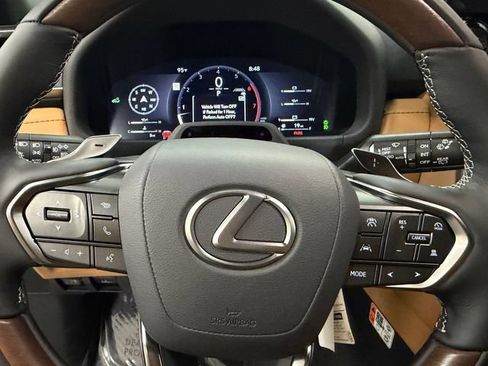 New 2026 Lexus LX 600 4WD w/ Luxury Package image 24
